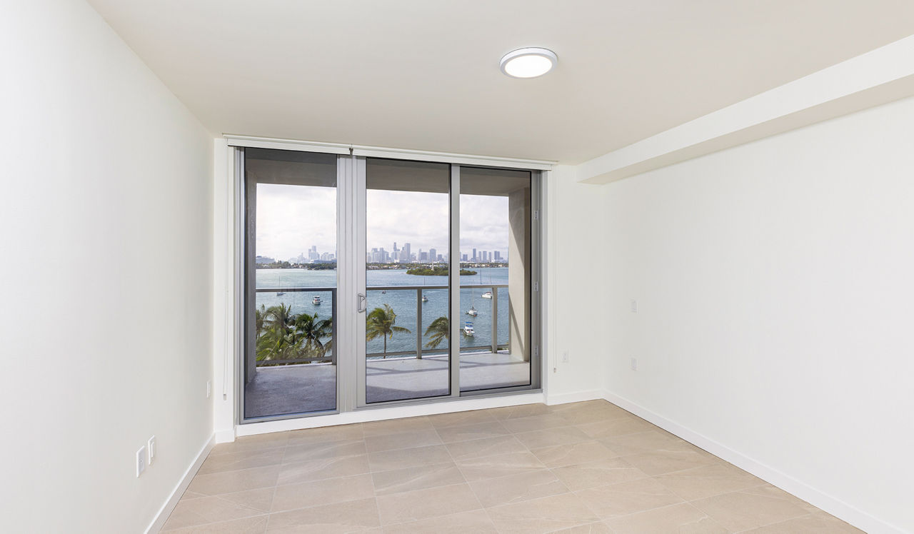 Flamingo Point - Miami, FL - Bedroom