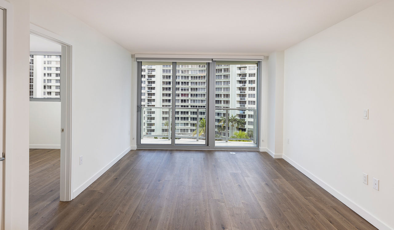 Flamingo Point - Miami, FL - Living Room