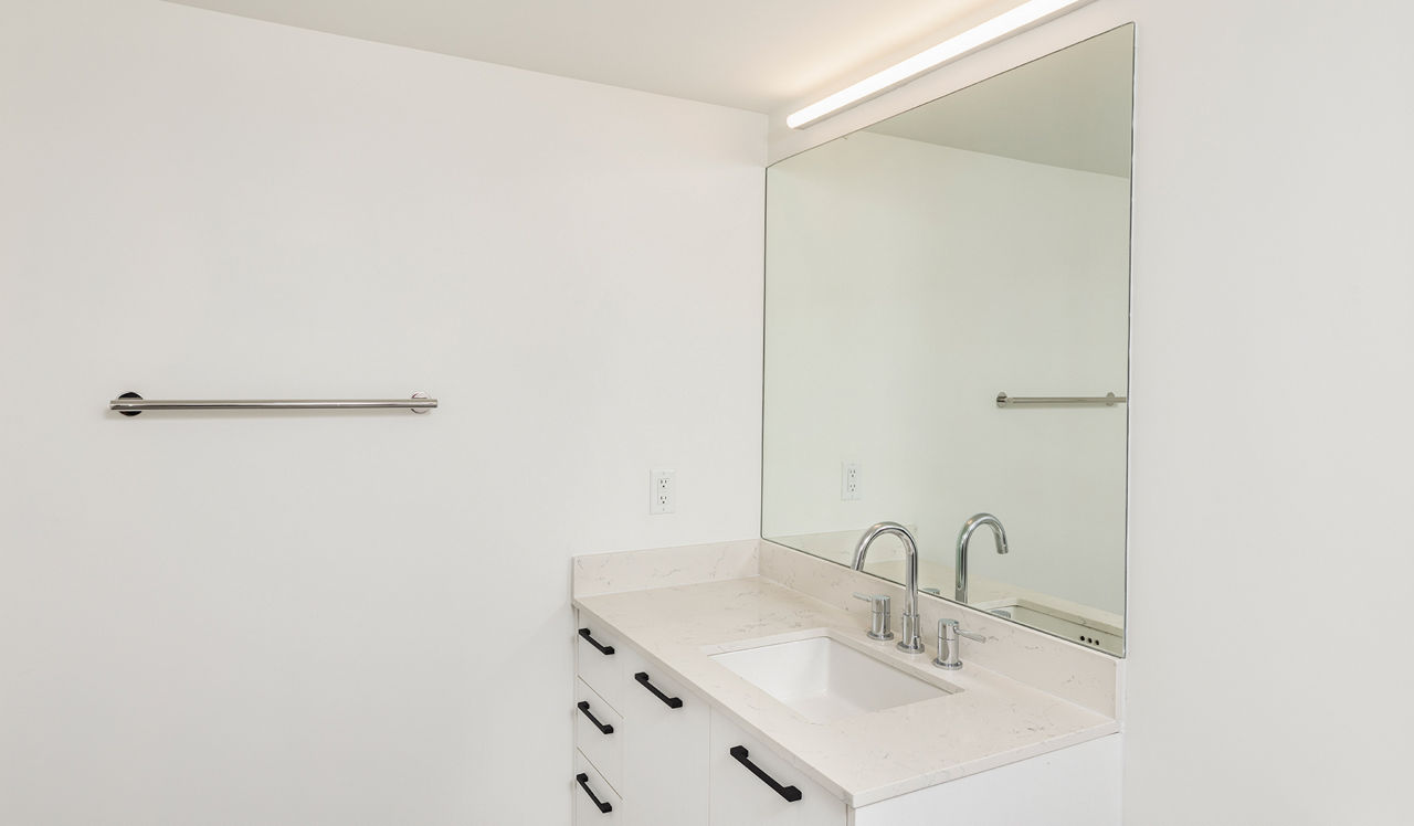 Flamingo Point - Miami, FL - Bathroom