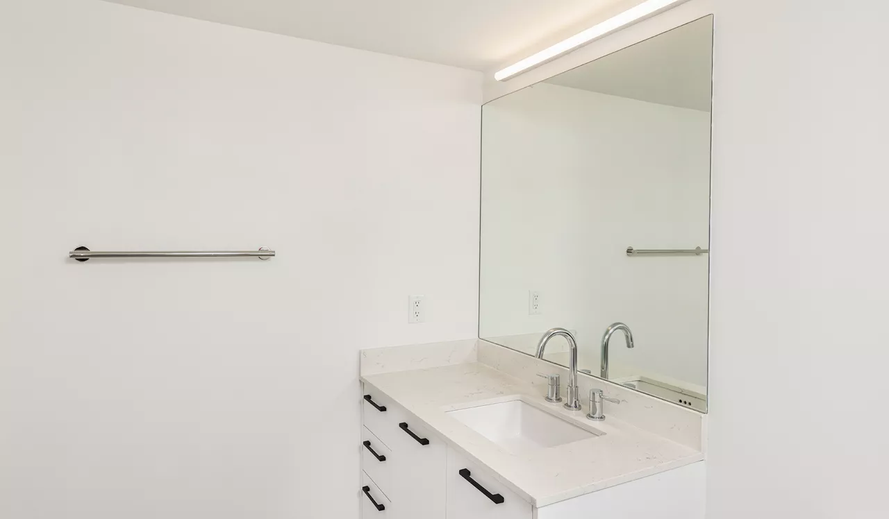 Flamingo Point - Miami, FL - Bathroom