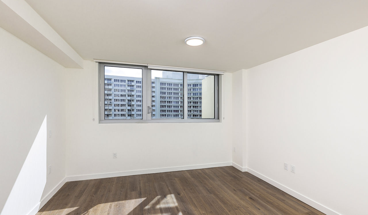 Flamingo Point - Miami, FL - Bedroom