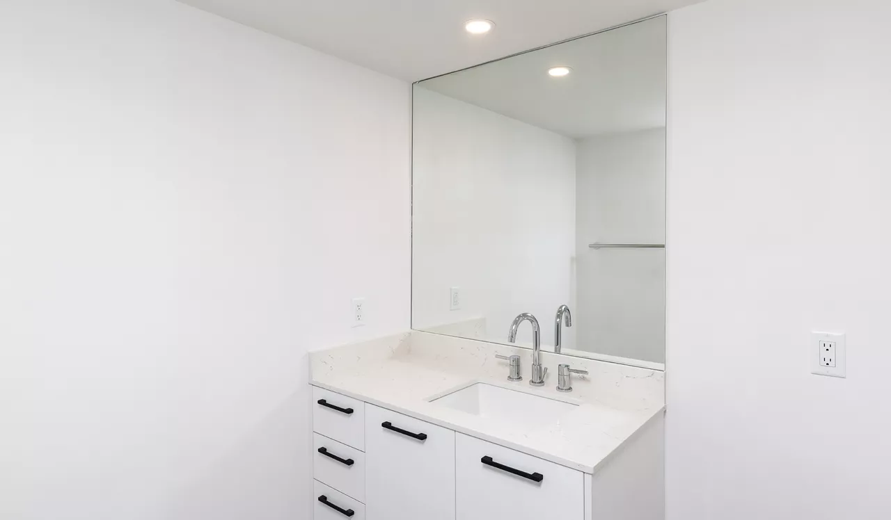 Flamingo Point - Miami, FL - Bathroom