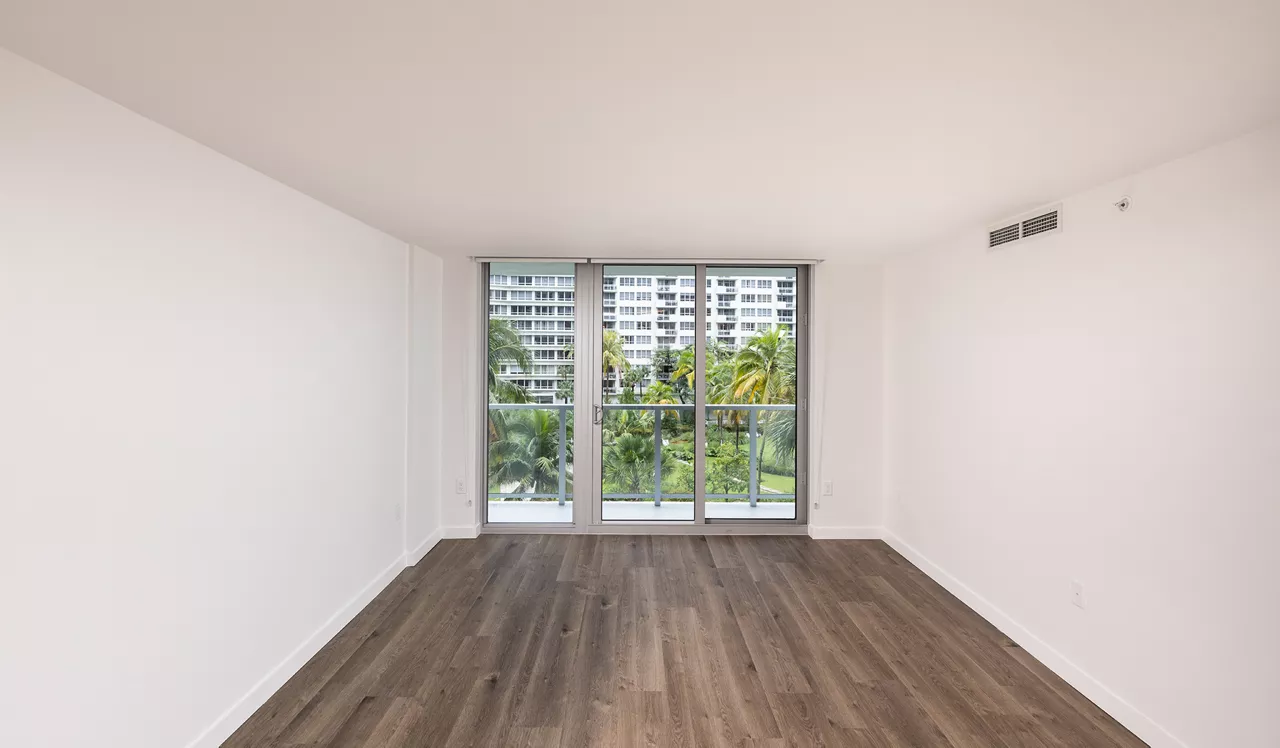 Flamingo Point - Miami, FL - Living Room