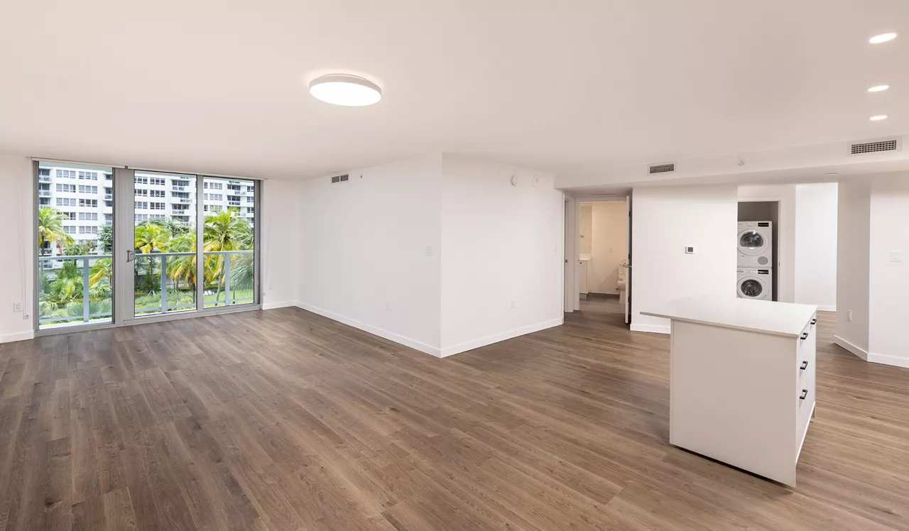 Flamingo Point - Miami, FL - Interior