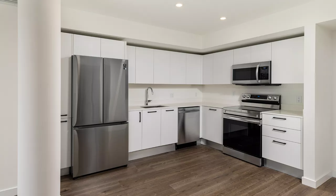 Flamingo Point - Miami, FL - Kitchen