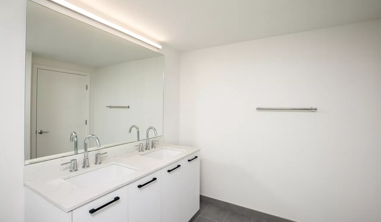 Flamingo Point - Miami, FL - Bathroom