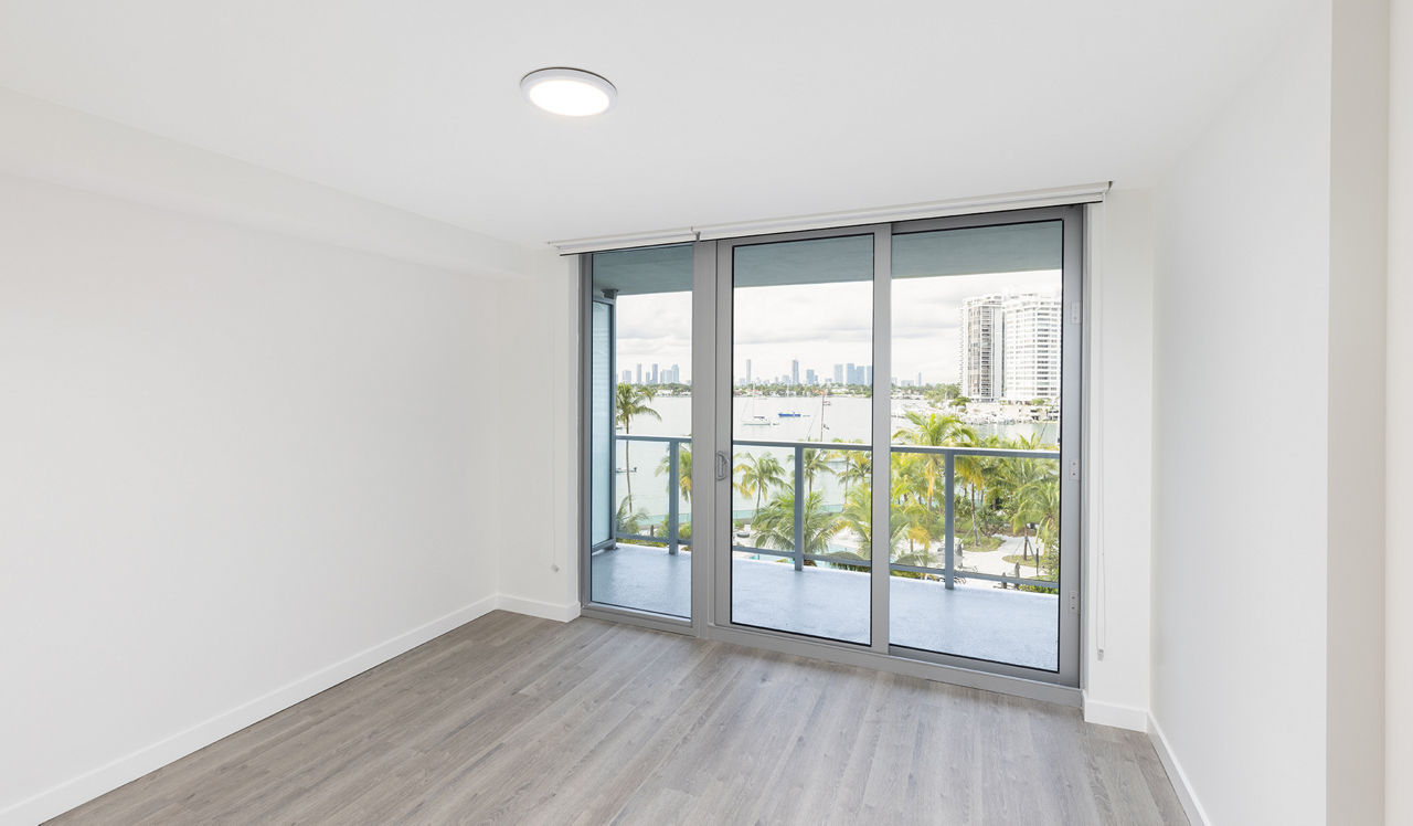 Flamingo Point - Miami, FL - Bedroom