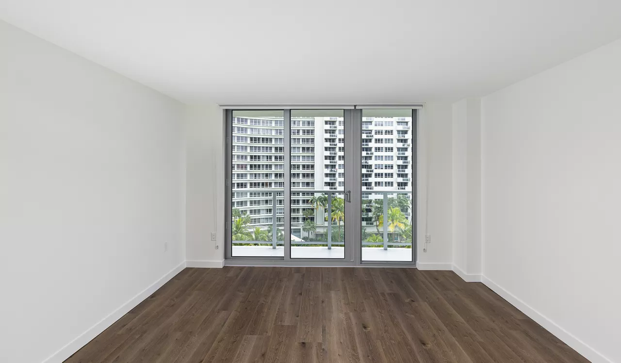 Flamingo Point - Miami, FL - Living Room