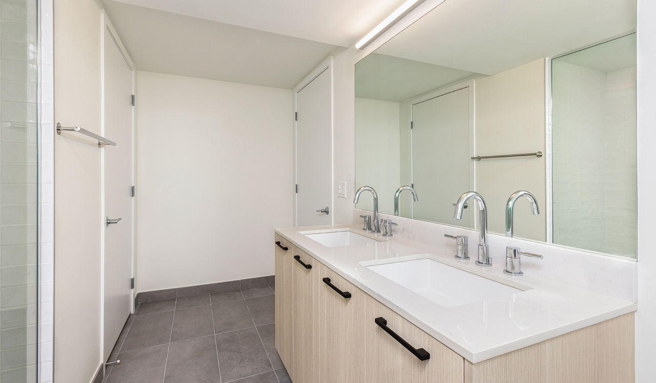 Flamingo Point - Miami, FL - Bathroom