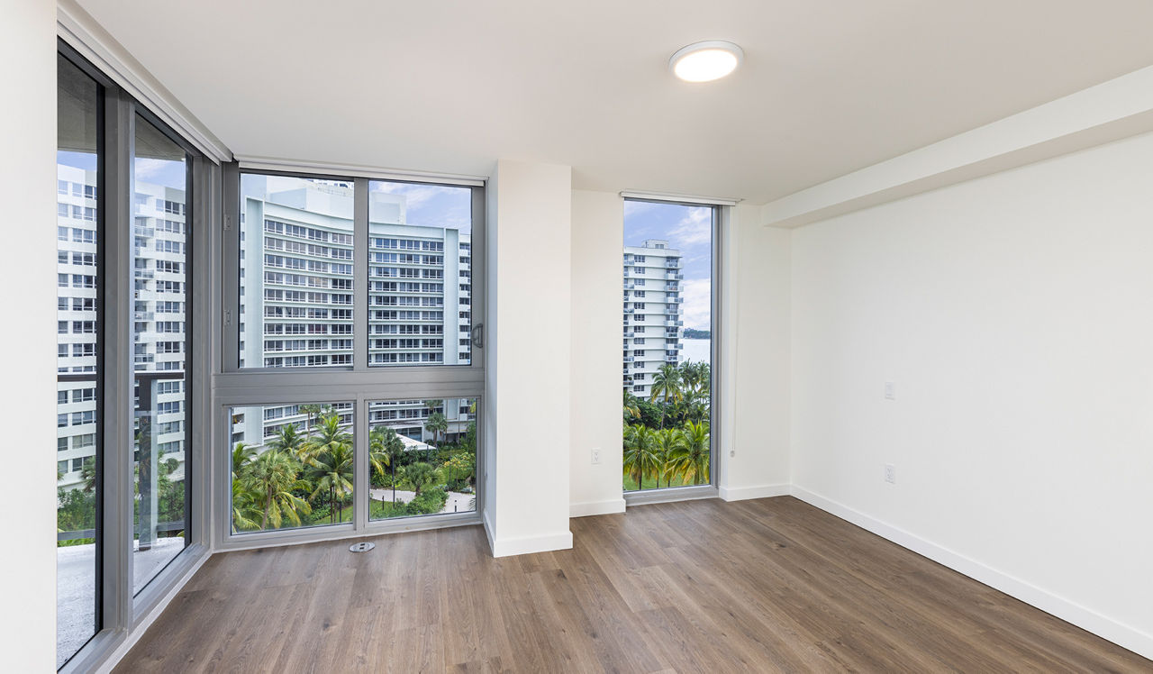 Flamingo Point - Miami, FL - Bedroom