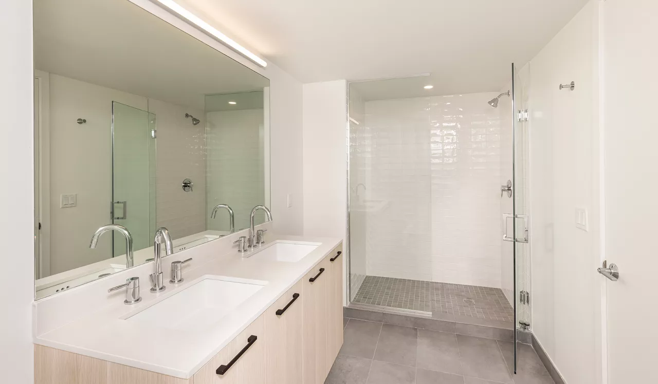 Flamingo Point - Miami, FL - Bathroom