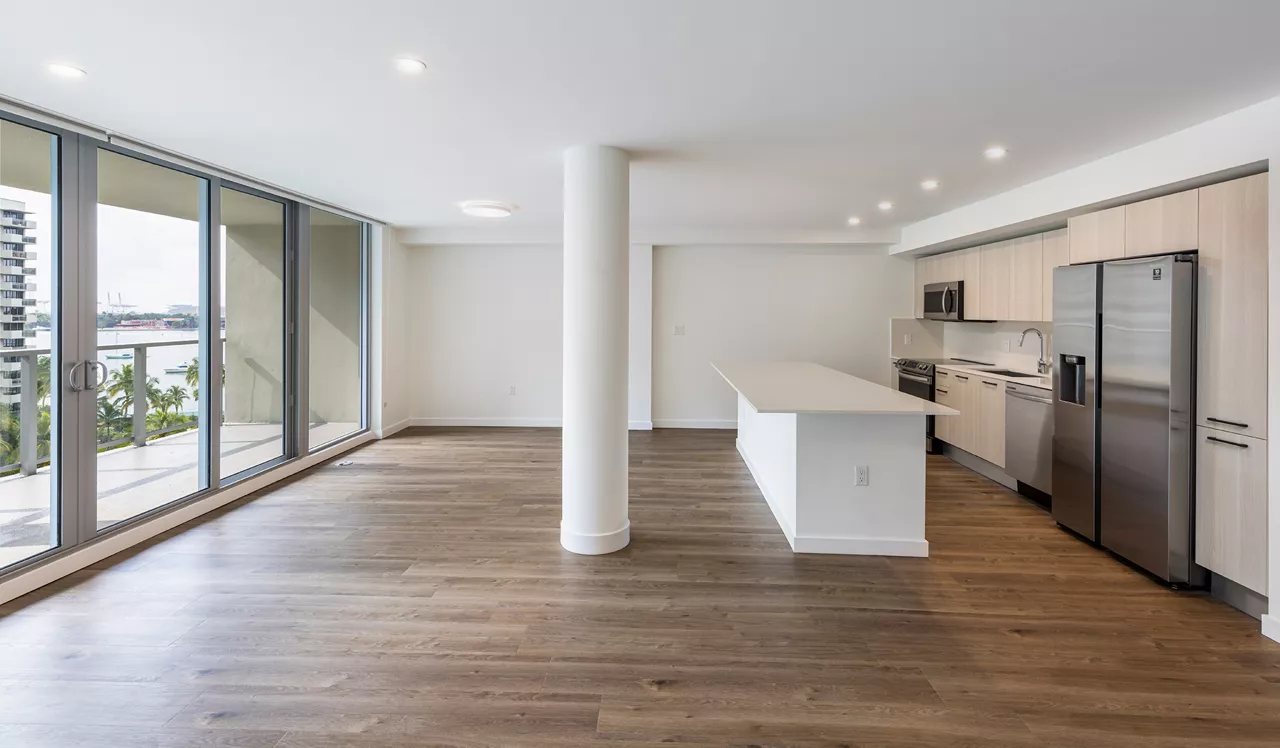 Flamingo Point - Miami, FL - Kitchen
