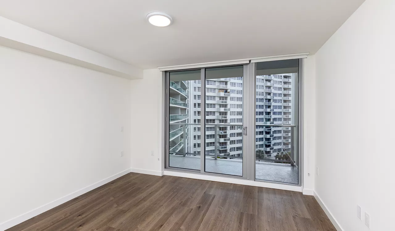 Flamingo Point - Miami, FL - Bedroom