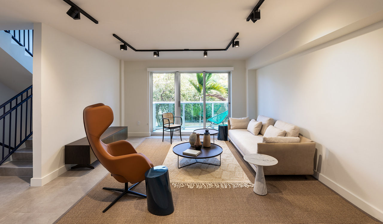 Flamingo South Beach - Miami Beach, FL - Living Room