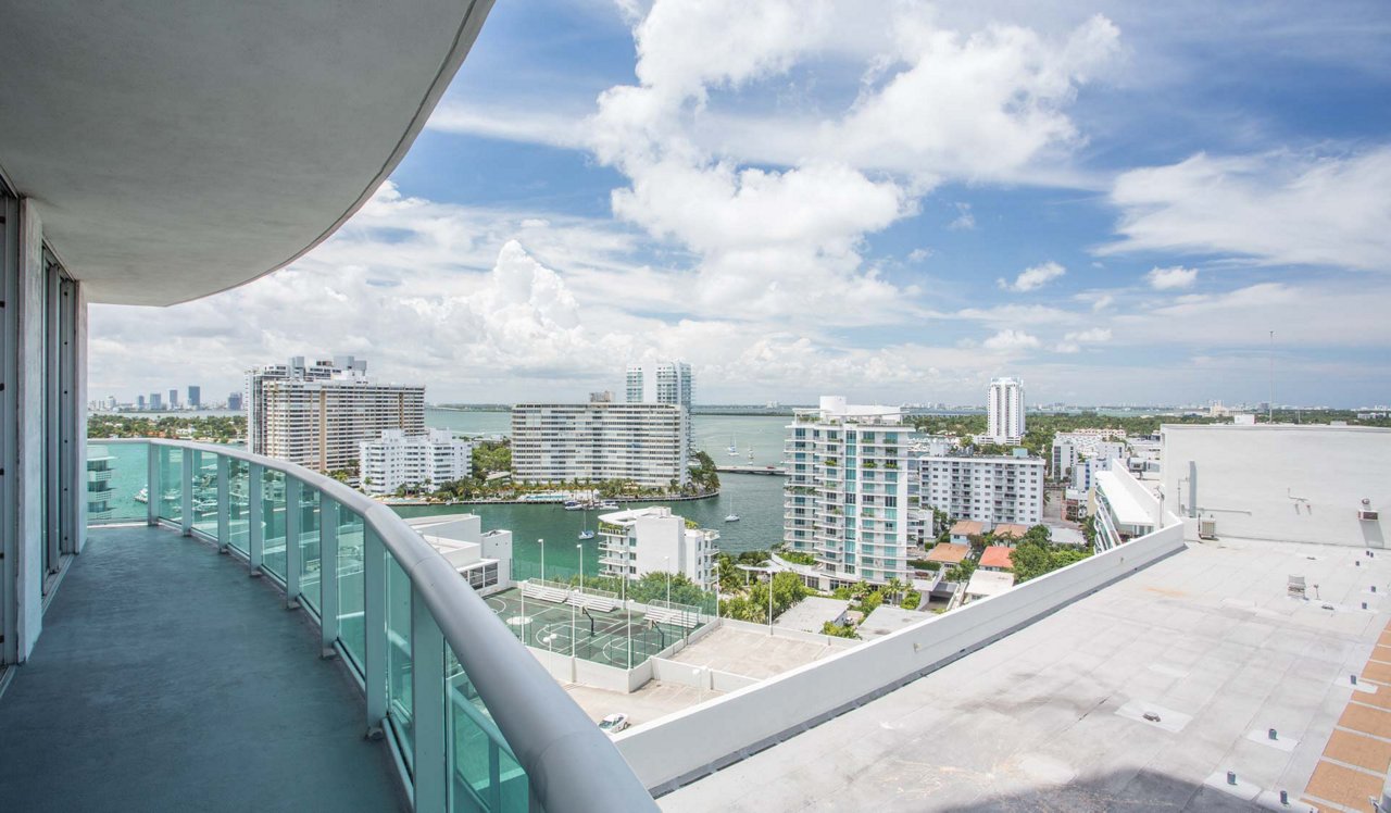 Flamingo South Beach - Apartments in Miami, FL - Residences