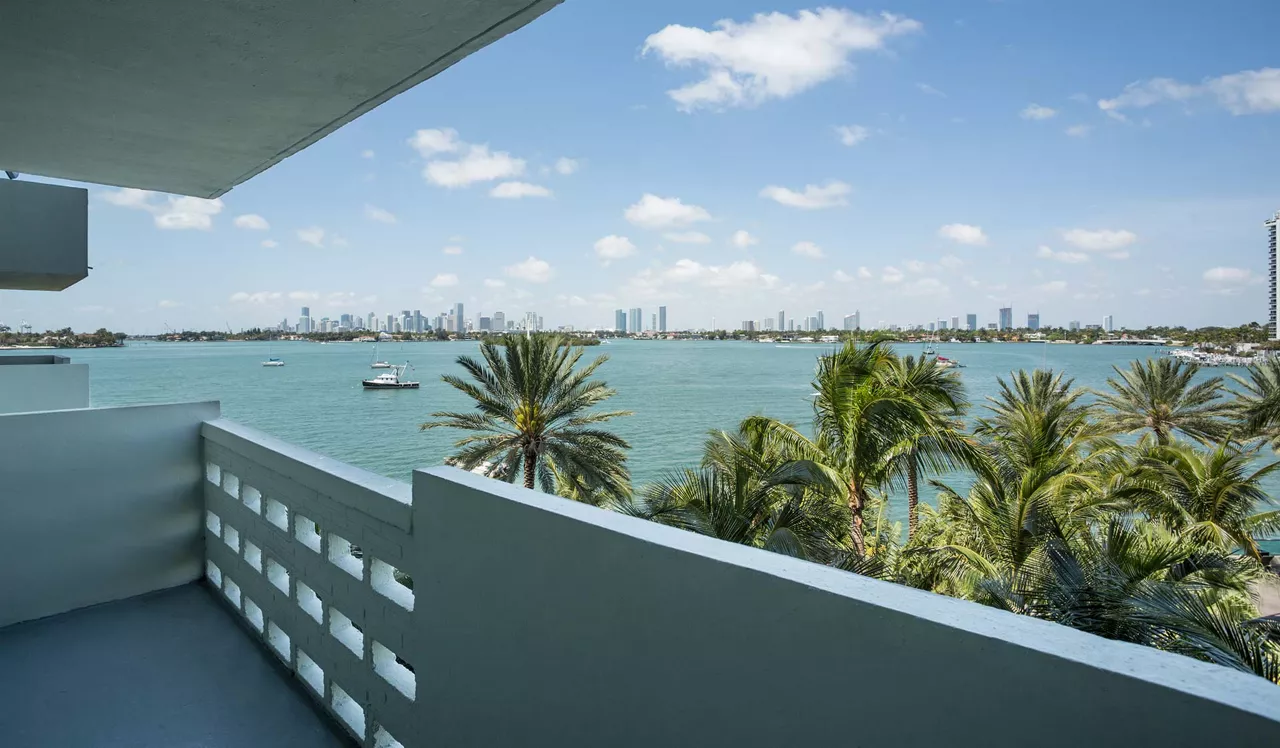 Flamingo South Beach - Miami, FL - Balcony looking out to the ocean