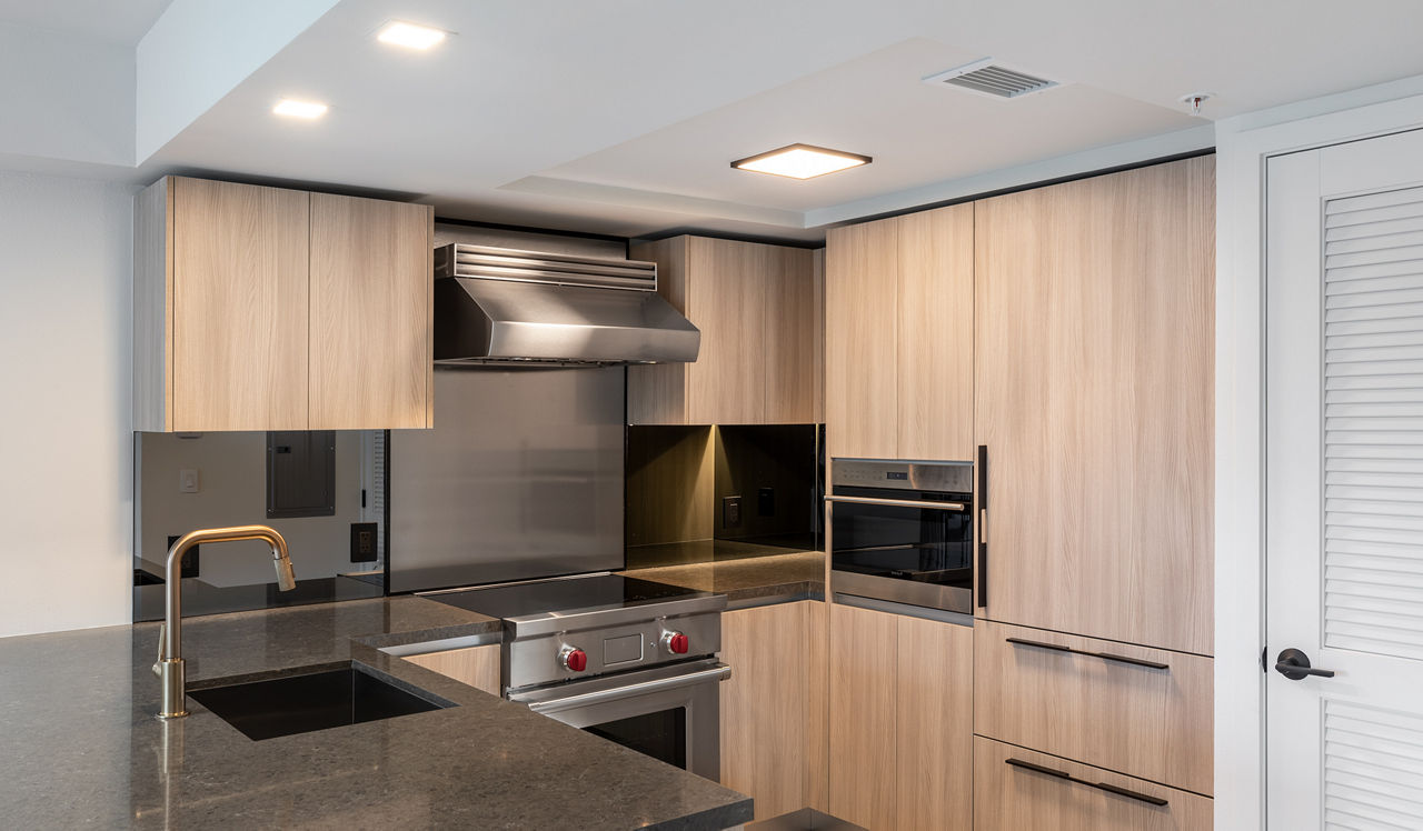 Flamingo South Beach - Miami, FL - Kitchen