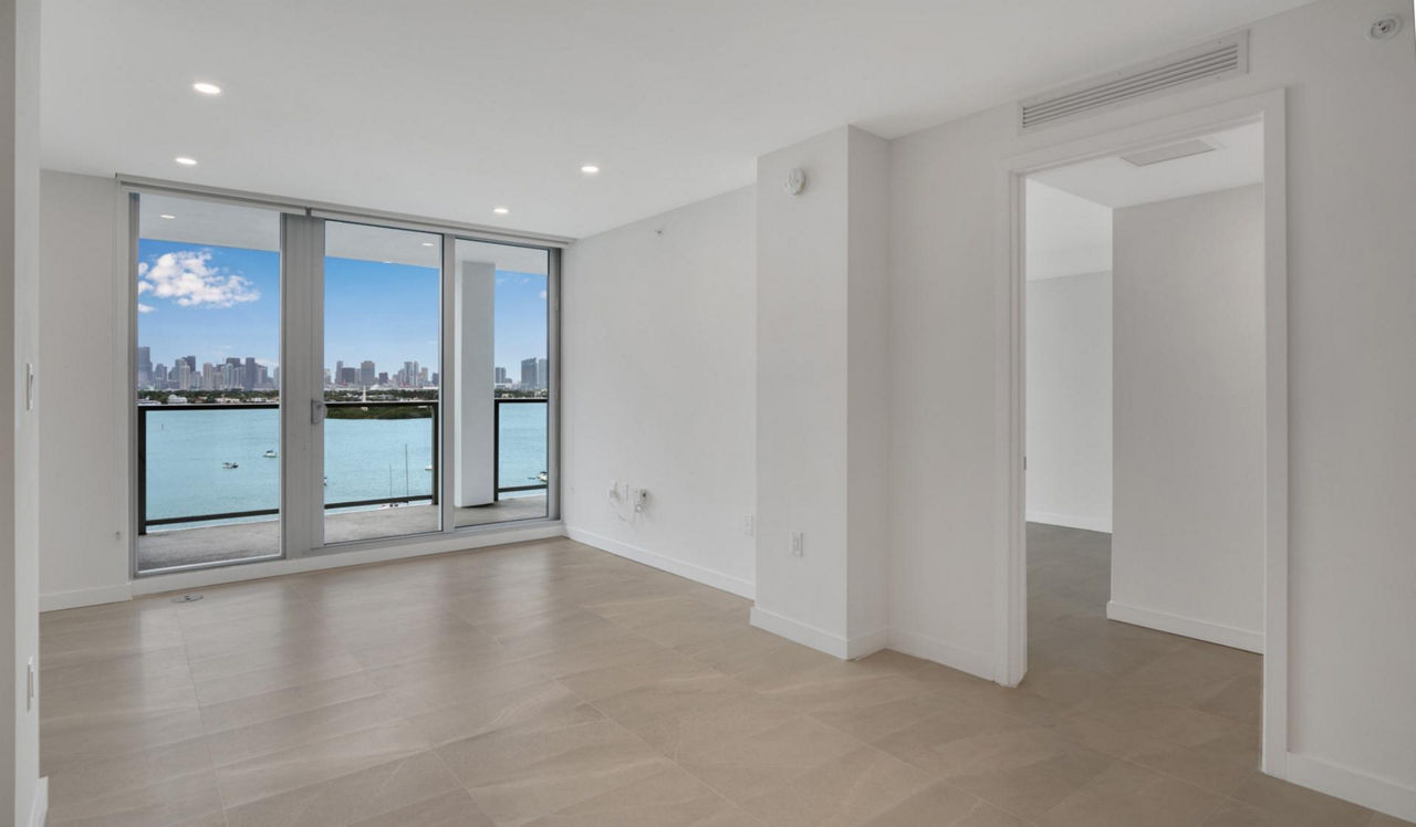 Flamingo Point - Miami, FL - Bedroom