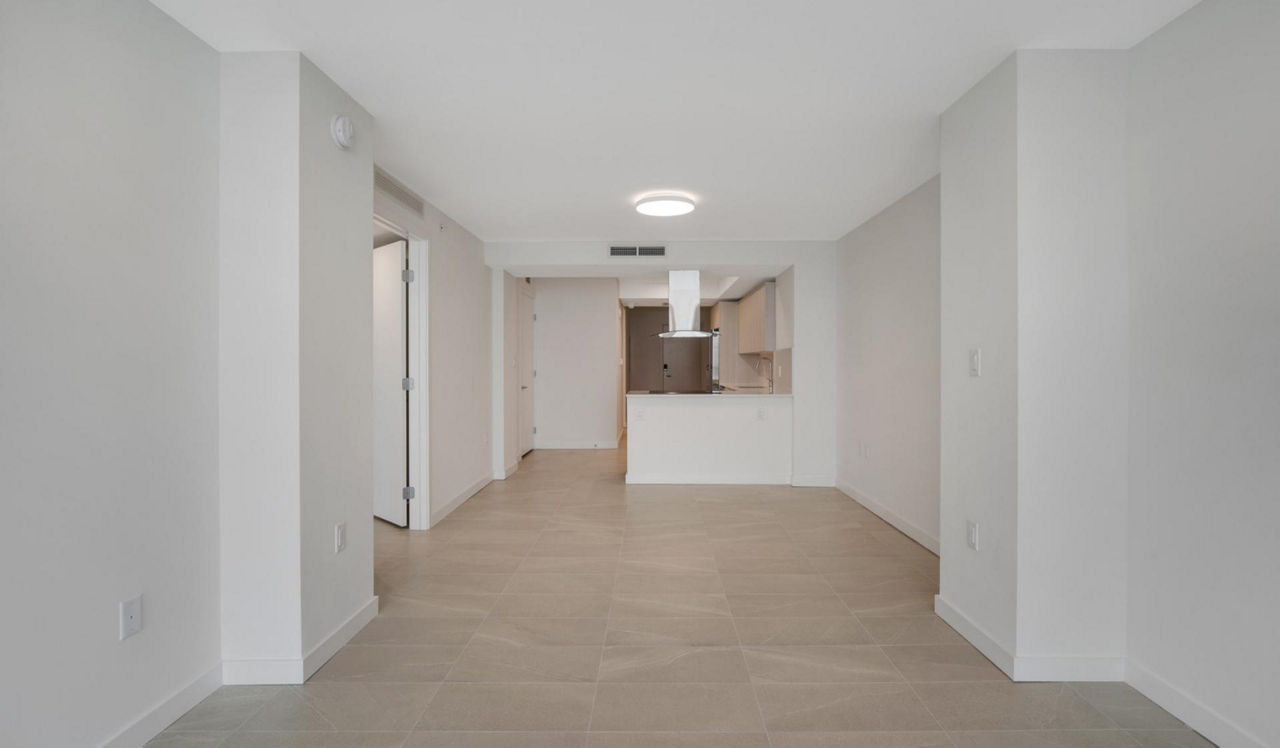 Flamingo Point - Miami, FL - Living Room