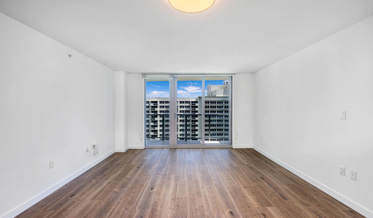 Flamingo Point - Miami, FL - Living Room