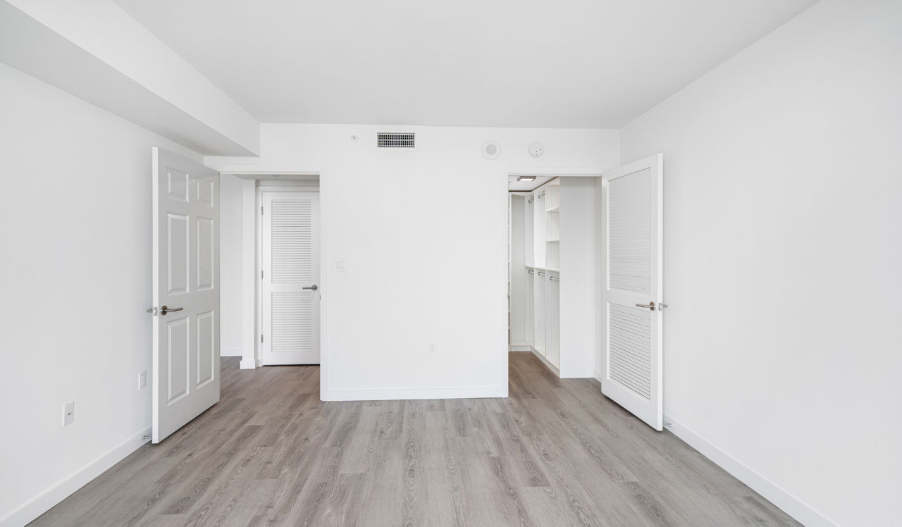 Flamingo Point - Miami, FL - Bedroom