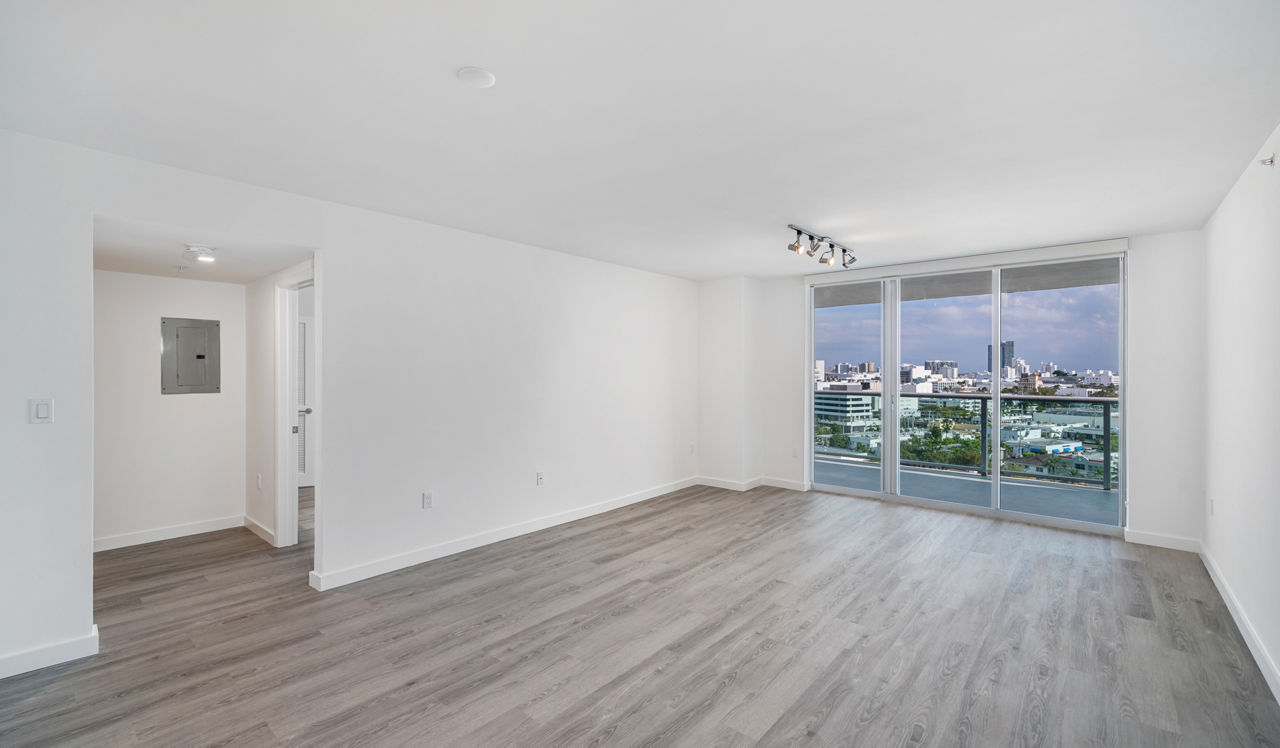 Flamingo Point - Miami, FL - Living Room