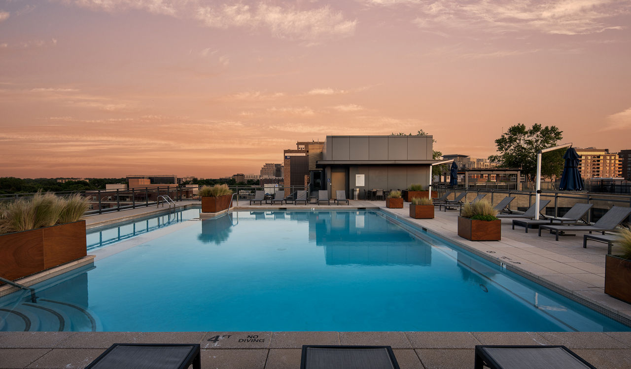 Flats 8300 - Bethesda, MD - pool