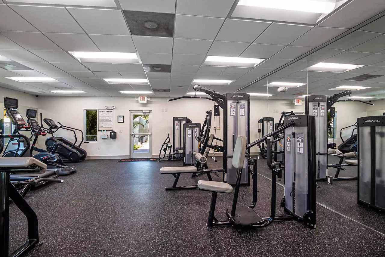 Four Quarters - Miami, FL - gym