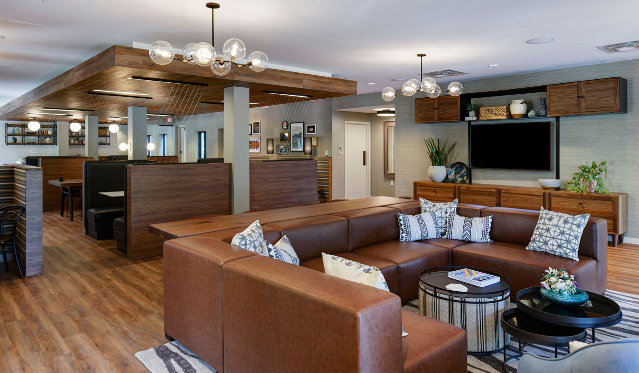 Lounge at Foxchase