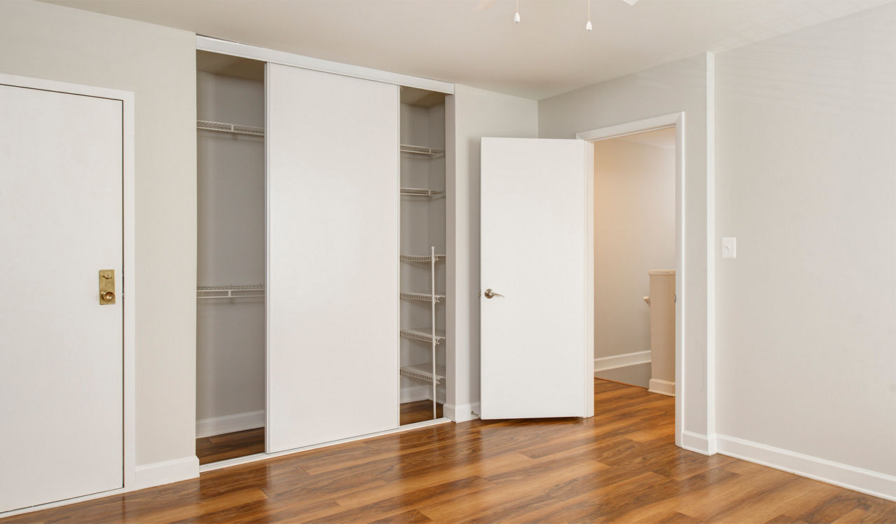 Foxchase - Alexandria, VA - bedroom