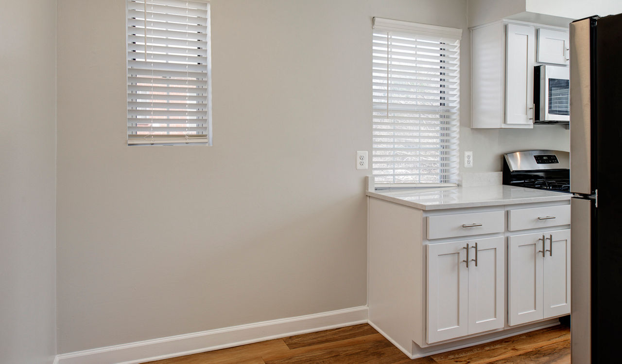 Foxchase - Alexandria, VA - kitchen