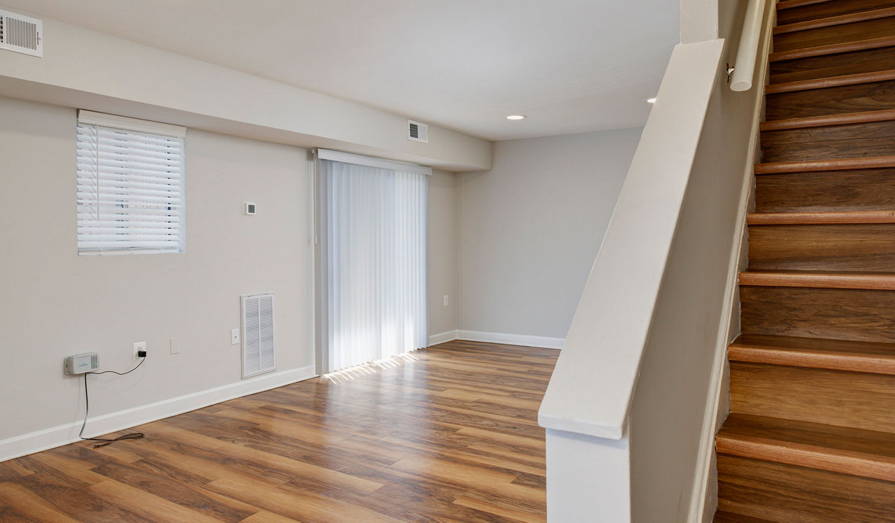 Foxchase - Alexandria, VA - living