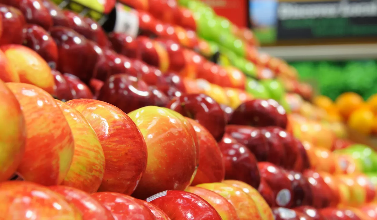 Chestnut Hall in Philadelphia - fruit in a grocery store