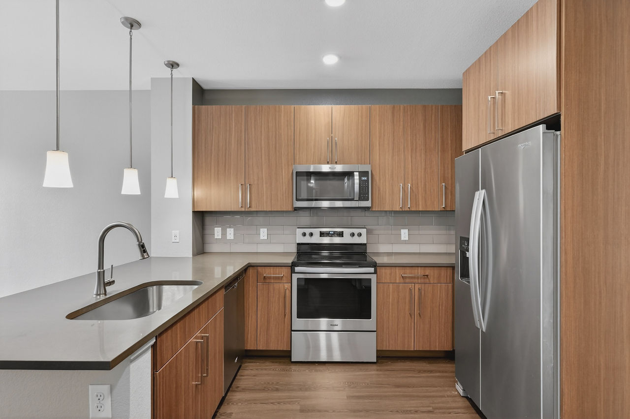 Arapahoe Square - Denver, CO - kitchen