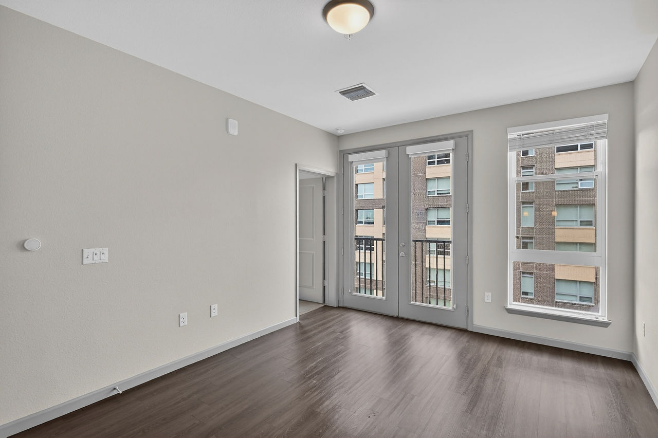 Arapahoe Square - Denver, CO - Living Room