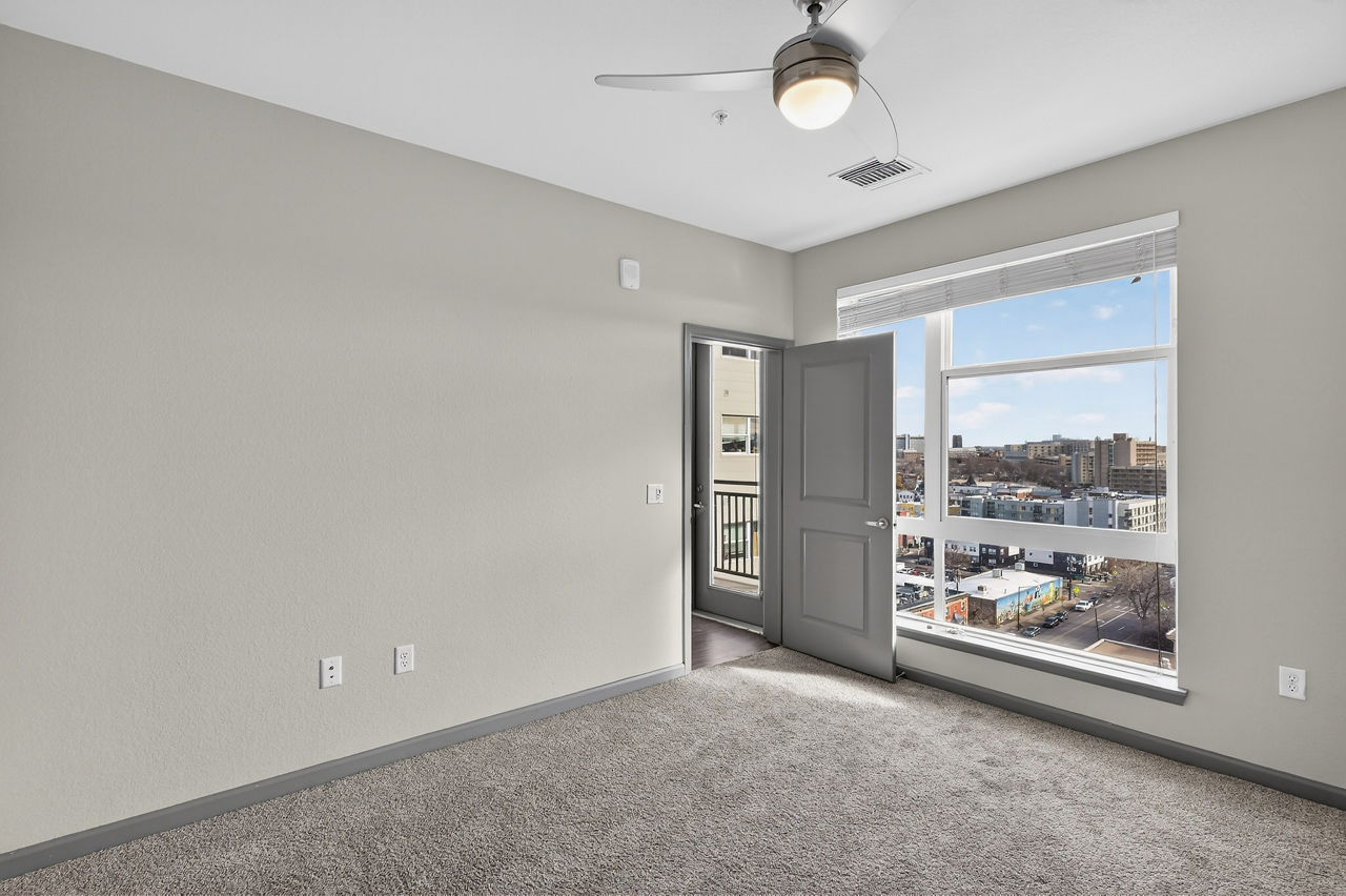 Arapahoe Square - Denver, CO - Bedroom