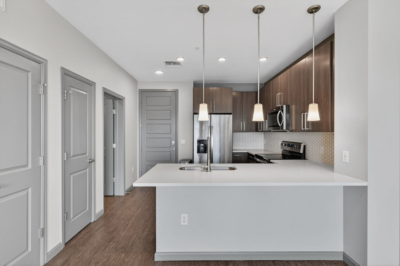 Arapahoe Square - Denver, CO - kitchen