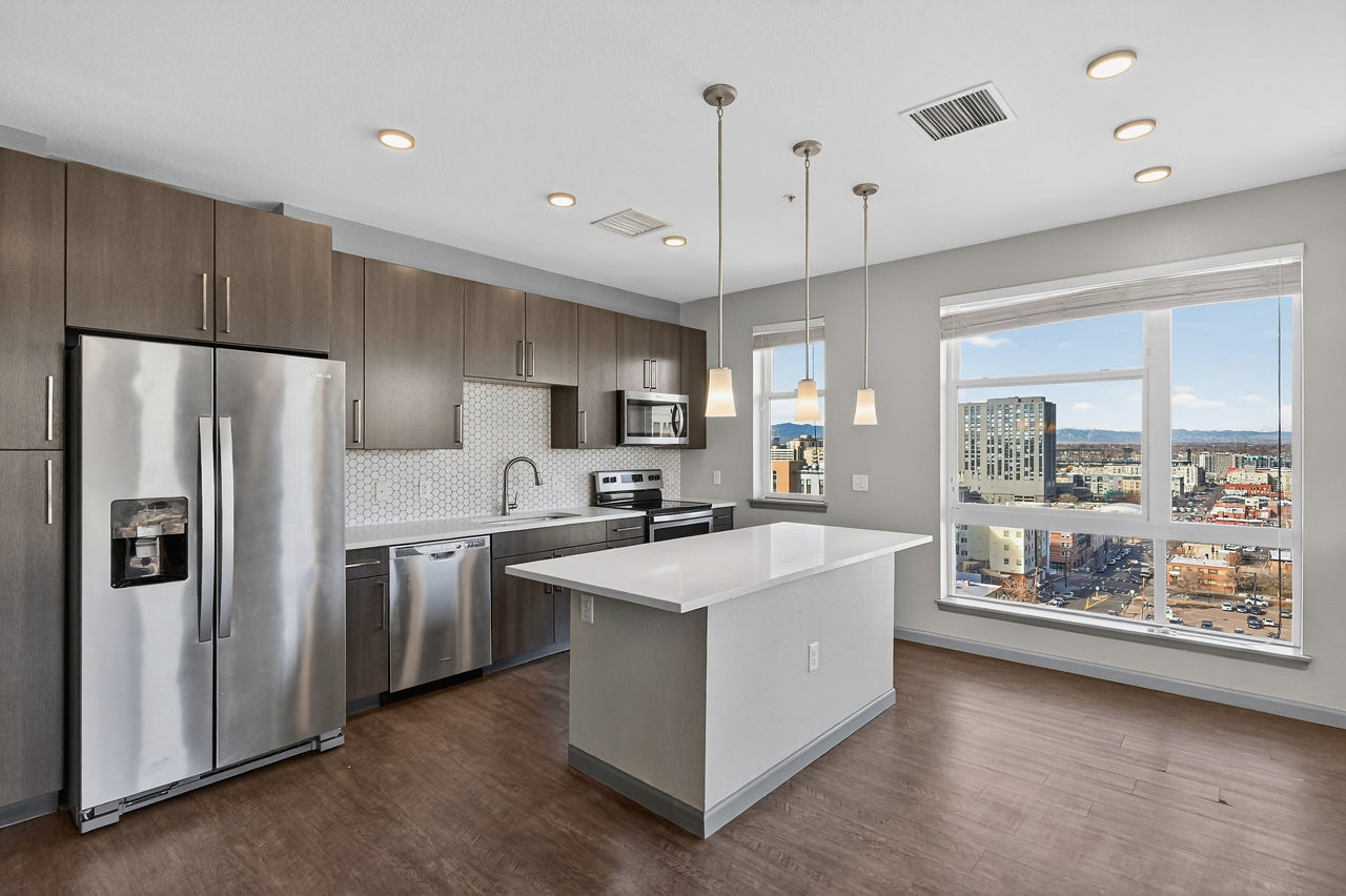 Arapahoe Square - Denver, CO - kitchen