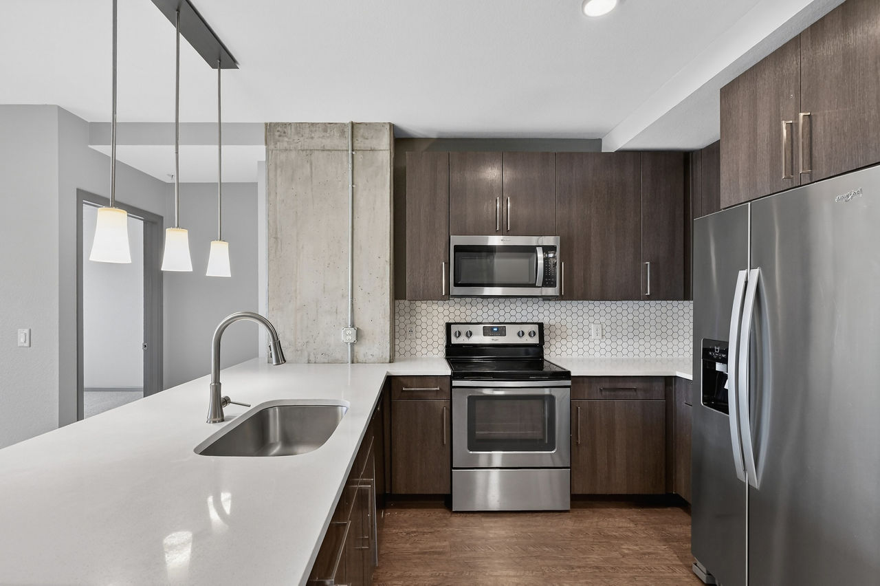 Arapahoe Square - Denver, CO - kitchen