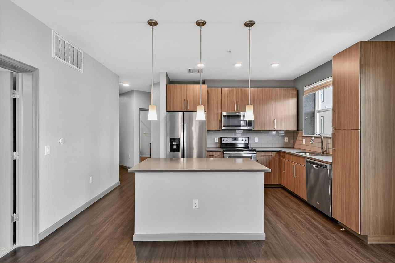 Arapahoe Square - Denver, CO - kitchen