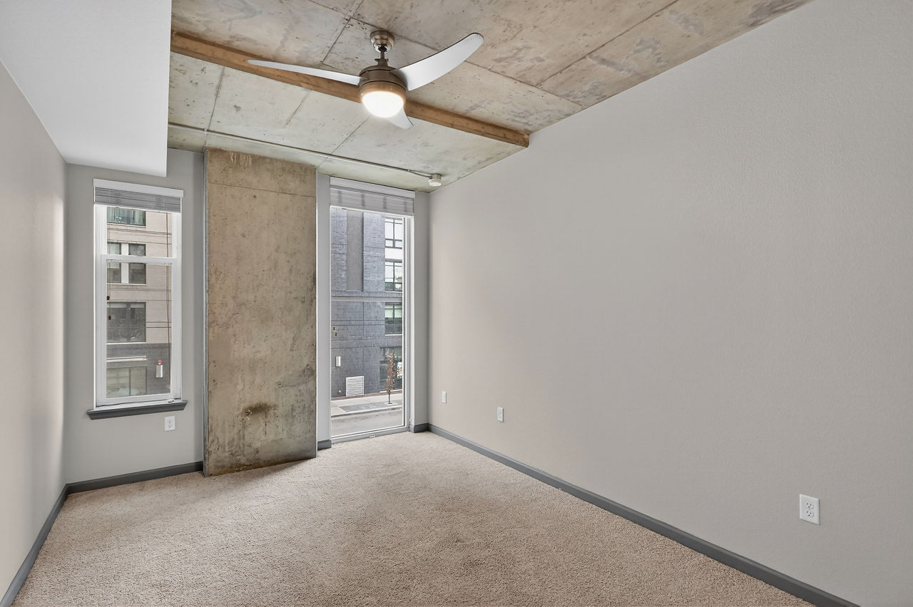Arapahoe Square - Denver, CO - Bedroom
