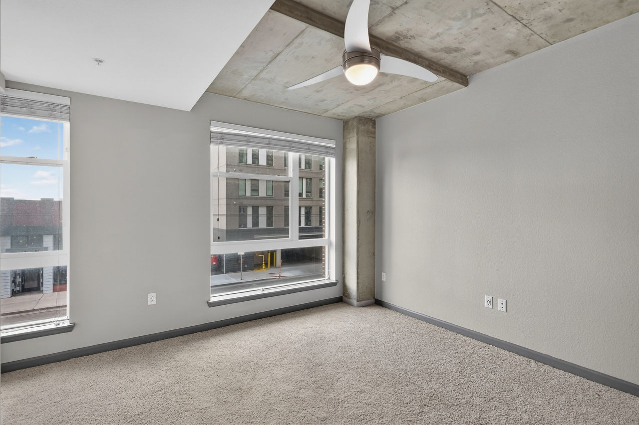 Arapahoe Square - Denver, CO - bedroom