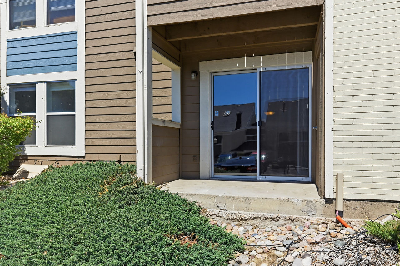 Avens Point - Thornton, CO - patio