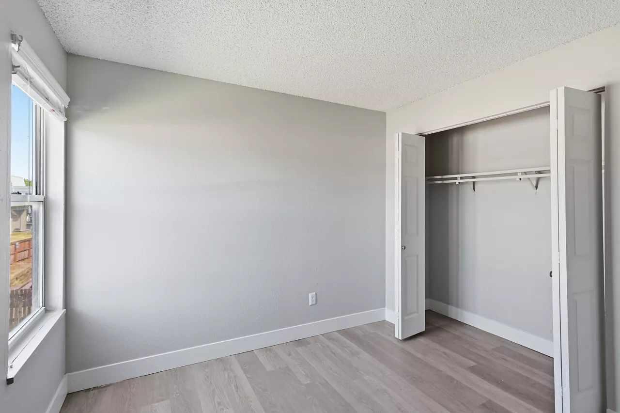 Avens Point - Thornton, CO - bedroom