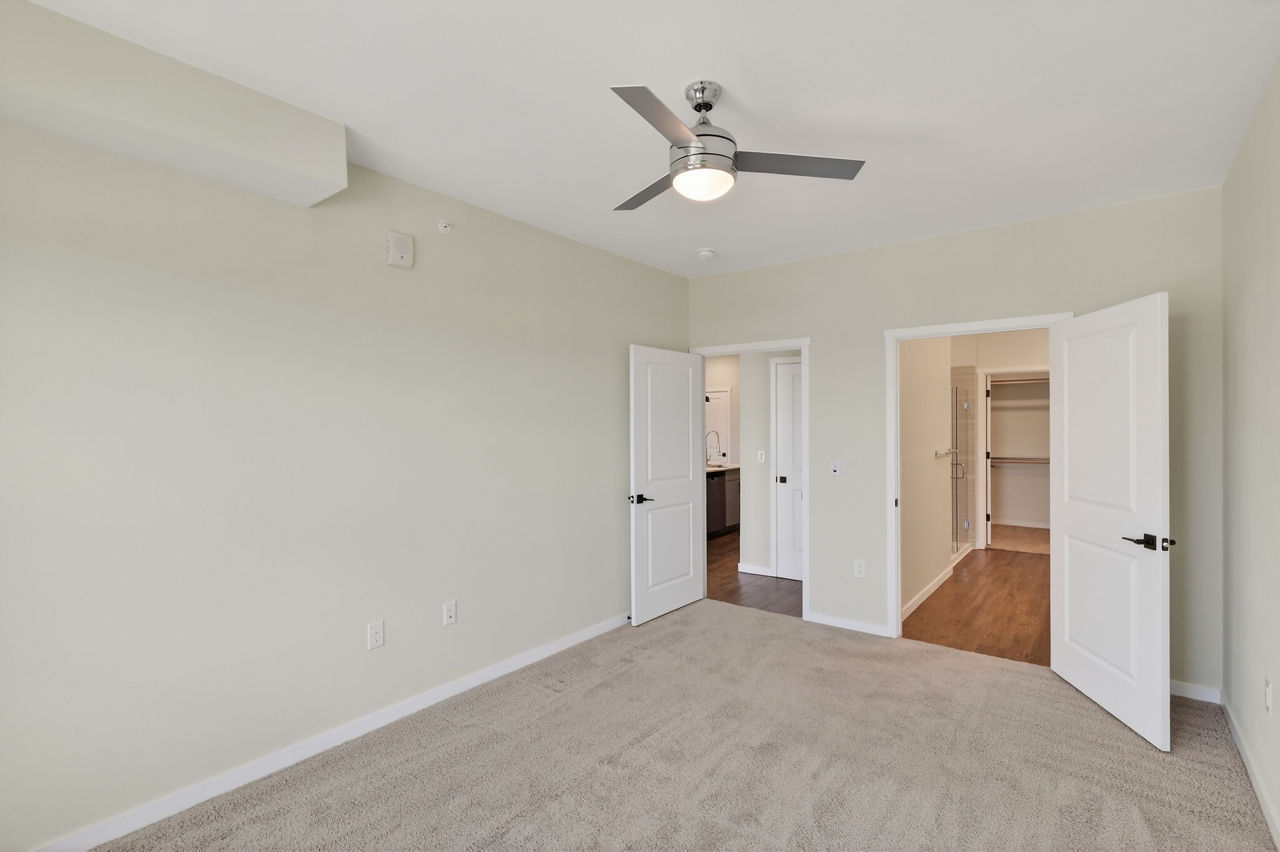 Grant Row Lofts - Thornton, CO - bedroom
