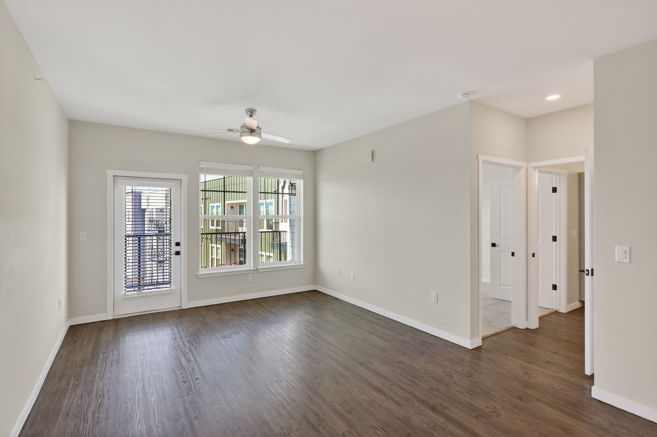Grant Row Lofts - Thornton, CO - Living Room