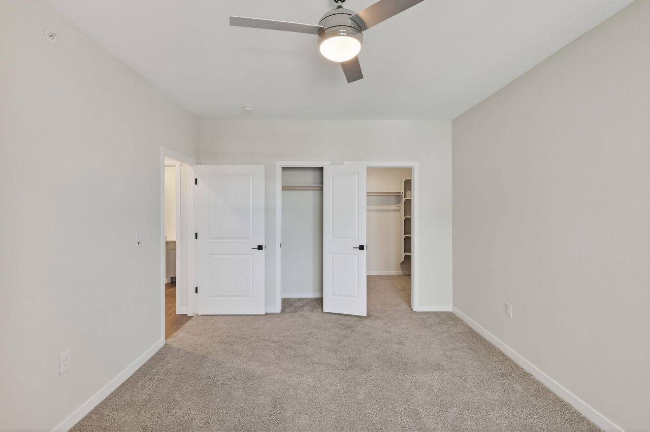Grant Row Lofts - Thornton, CO - bedroom