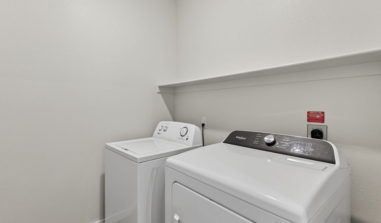 Grant Row Lofts - Thornton, CO - laundry