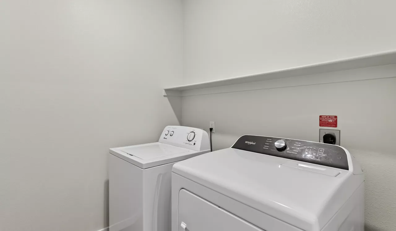 Grant Row Lofts - Thornton, CO - laundry