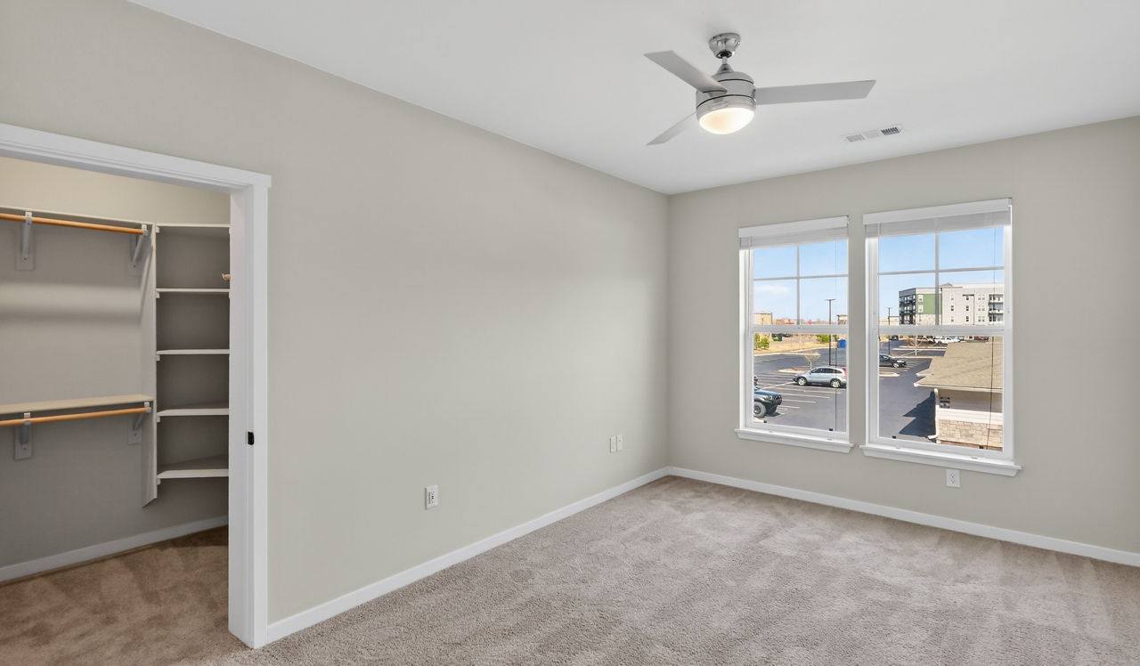 Grant Row Lofts - Thornton, CO - bedroom